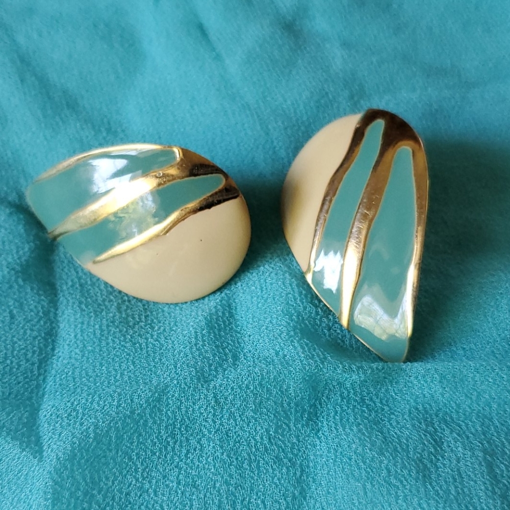70's  Vintage Enameled  Pierced